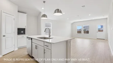 builders/67b9f3b3-3891-4ae1-b7d6-60ce7840e673/communities/96f849f3-42ca-4293-a29a-f7b162dc4b7c/homes/34bfdac9-b0f8-4369-97c6-6fc42c8e478f/51ca52ea-74cc-47d0-9d03-af436eb5bfa1-10_125_Southridge_Trail_X40E_Elgin_H_Living.jpg