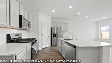 builders/67b9f3b3-3891-4ae1-b7d6-60ce7840e673/communities/ab59b46c-69fa-452e-b644-114282f0e406/homes/2a2b28af-fa8f-4a98-ad4e-ec23aad7692d/eada8e45-2e46-4c93-9138-e8cbf9fb8741-17803_Winfall_Dr_Crosby_77532_8.jpg