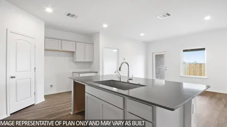 builders/67b9f3b3-3891-4ae1-b7d6-60ce7840e673/communities/d03e4b76-6ac3-4583-a8ea-b06414f8fc1f/homes/de2f84ef-5553-4462-81b4-2a5bda15933c/11215f08-d3c3-4ad6-992b-659cdf18aae6-900_Neches16 (1).jpg