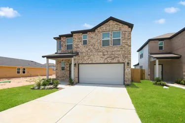 builders/6aa80c6a-e826-4d08-9cef-5f25e55768f0/bdx/aHR0cHM6Ly93d3cuY2VudHVyeWNvbW11bml0aWVzLmNvbS9nbG9iYWxhc3NldHMvY2VudHVyeS9hc3NldHMvZWxldmF0aW9ucy0tYW1lbml0aWVzL2Njcy9jY3MtdHgvaG91c3Rvbi9tYXBsZS13b29kcy9tYXBsZS13b29kcy00MHMtc2lsdmVyYmVsbC1tb2RlbC8xNDAtcmlzaW5nLWNlZGFyLzE0MC1yaXNpbmctY2VkYXItbG4taG9ja2xleS10eDIuanBn.jpg