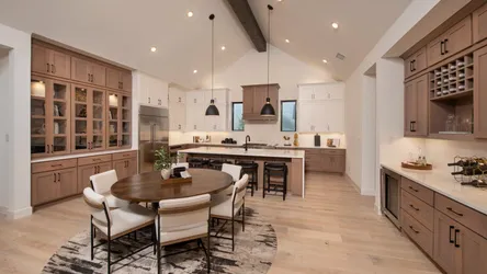builders/becd3793-19d8-4421-a036-cf9d7a21c69f/bdx/aHR0cHM6Ly9yZXMuY2xvdWRpbmFyeS5jb20vcGVycnlob21lcy9pbWFnZS91cGxvYWQvY19saW1pdCx3XzE2MDAvZl9hdXRvLHFfYXV0by92MTc3ODE4Nzk0OS8yNDBCZXJyeXdvb2RMYW5lLTA3X2xwcGx3OC5qcGc=.jpg